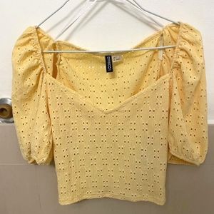 Yellow H&M puff sleeve top